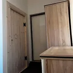 Restaurace A Vlci Jama *