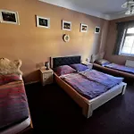 Gasthof Restaurace A Vlci Jama *