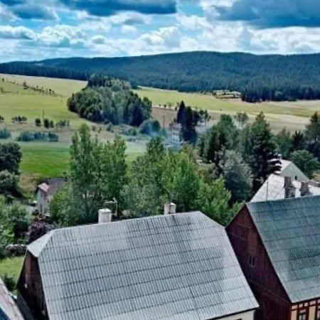 Penzion Restaurace A Vlci Jama *