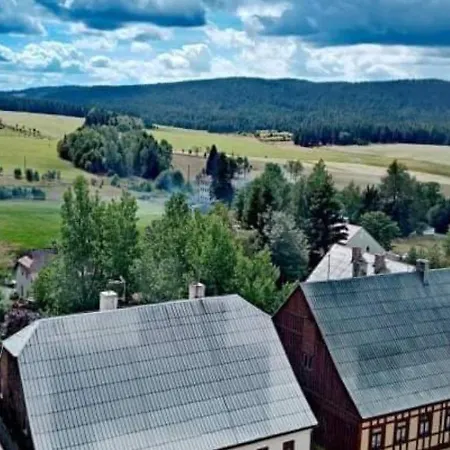 Restaurace A Vlci Jama Guest house Horni Blatna